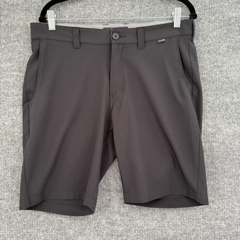 Travis Mathew Shorts Mens 32 Black Performance Stretch Golf Casual LIghtweight